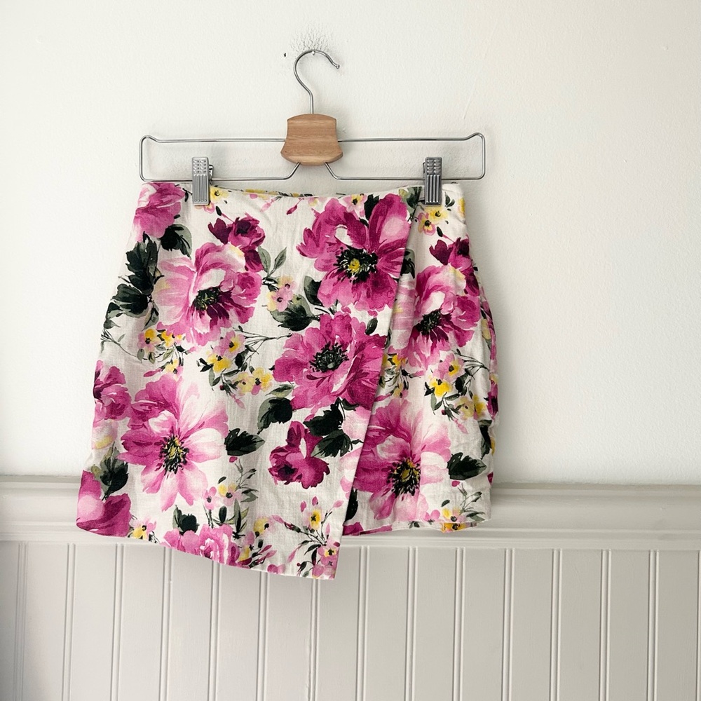 Abercrombie & Fitch Small Cream Pink Floral Scarlett Linen Blend Skort Built In